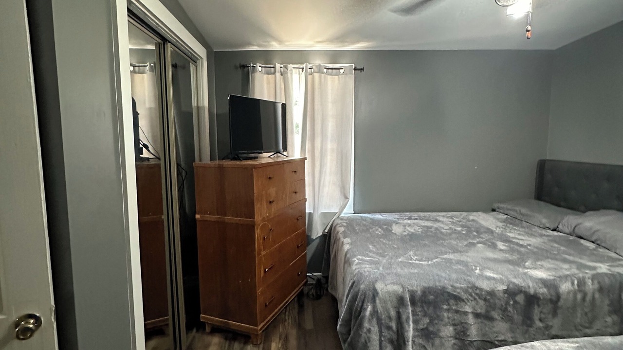 Photo of Bedroom in Shelby