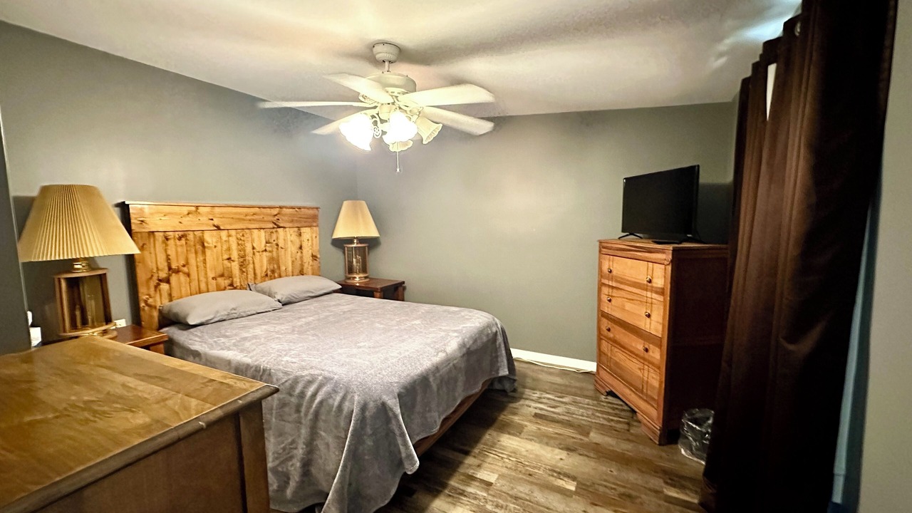 Photo of Bedroom in Shelby