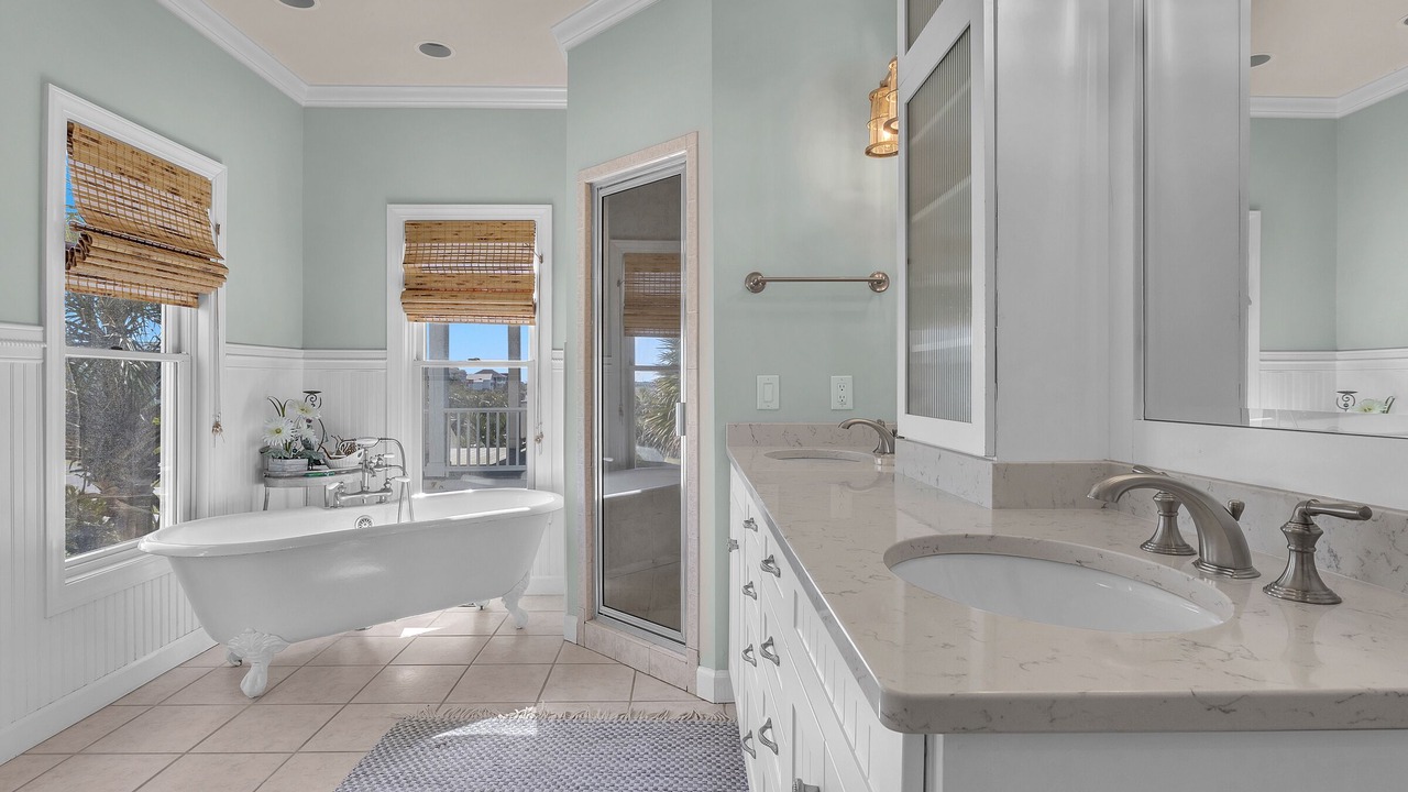 Photo of Bathroom in Caswell Beach