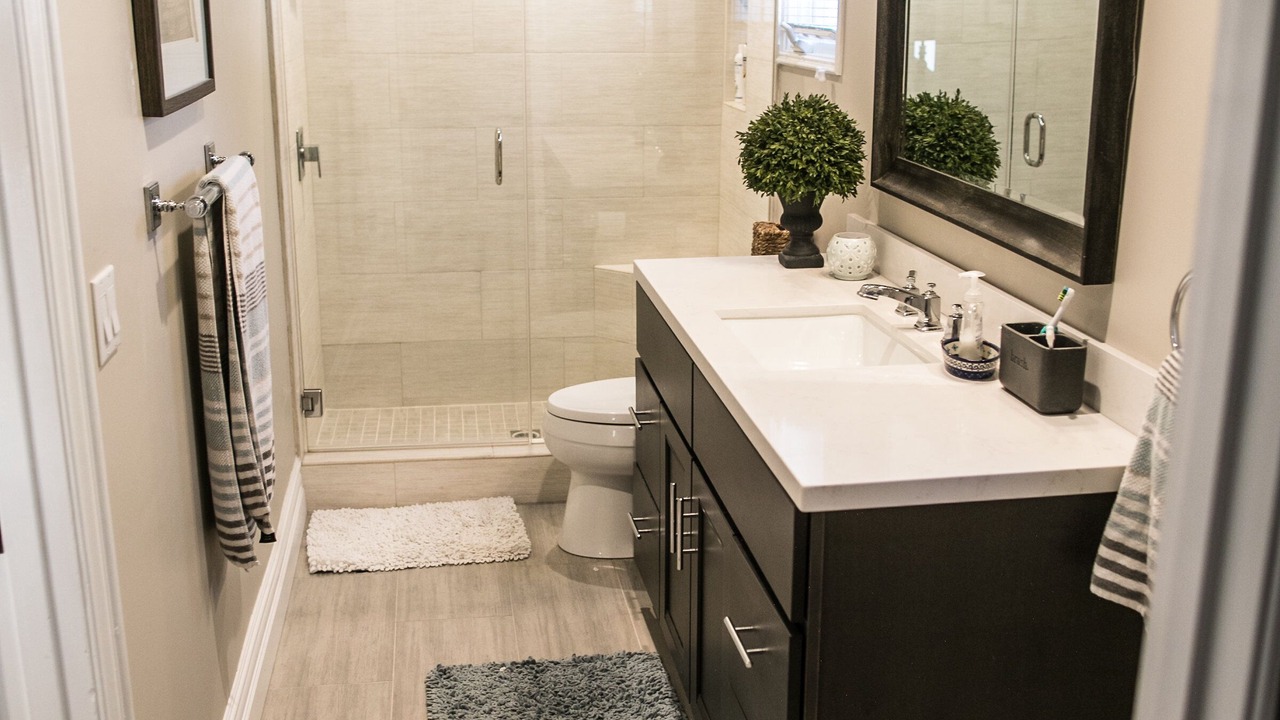 Photo of Bathroom in Thousand Oaks