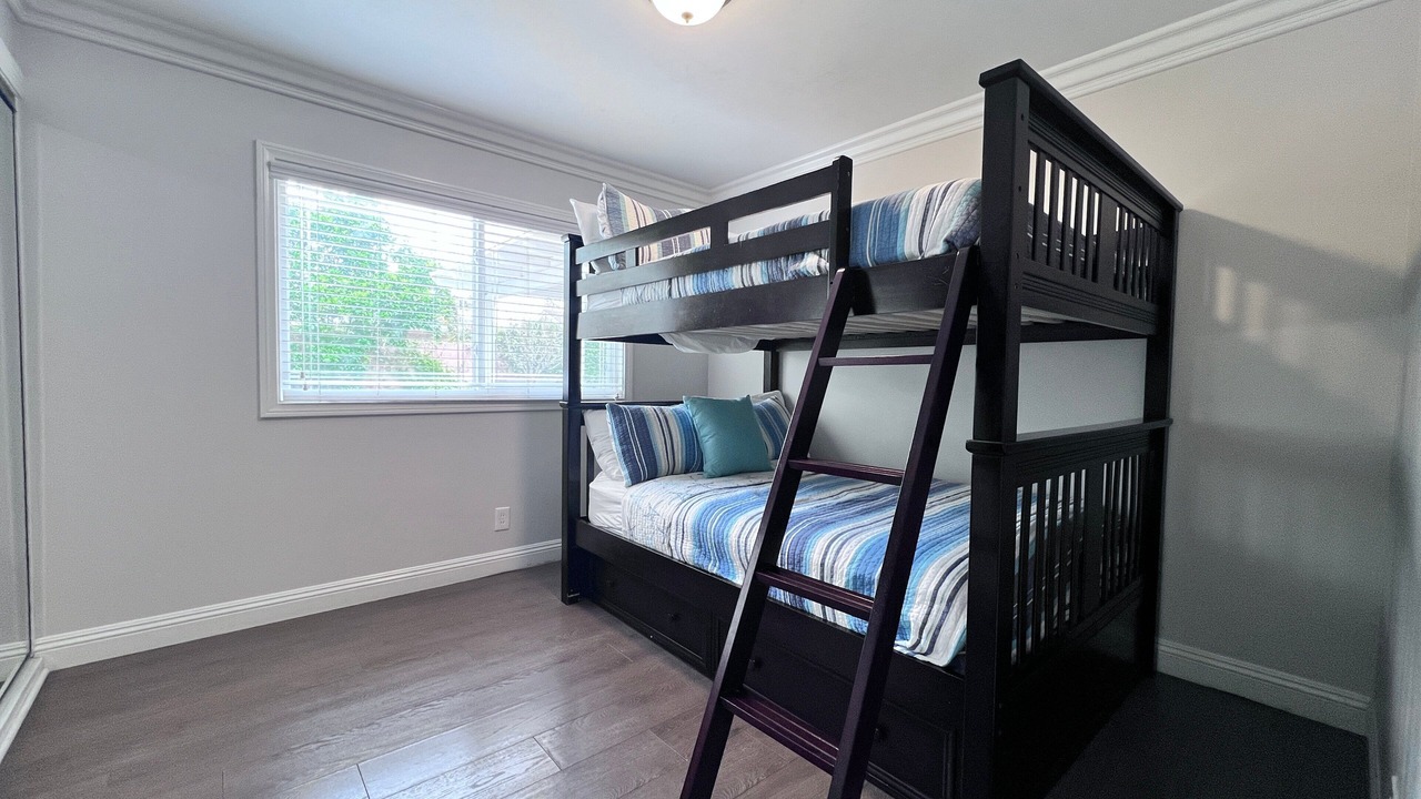 Photo of Bedroom in Orange