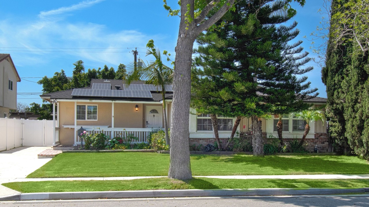 Photo of Outdoor in Hermosa Village
