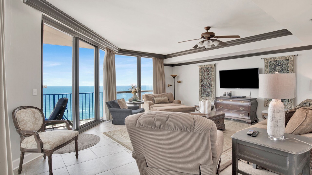 Photo of Livingroom in Orange Beach East