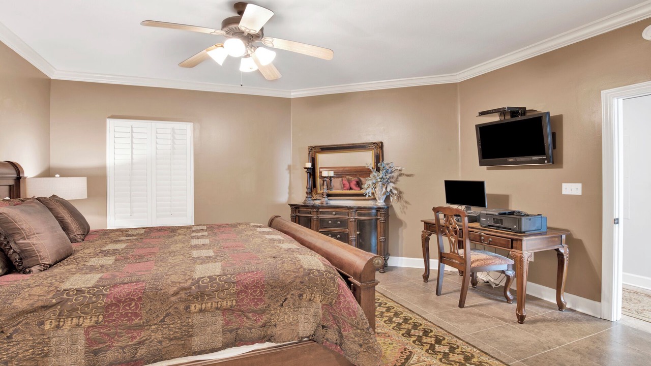 Photo of Bedroom in Orange Beach East