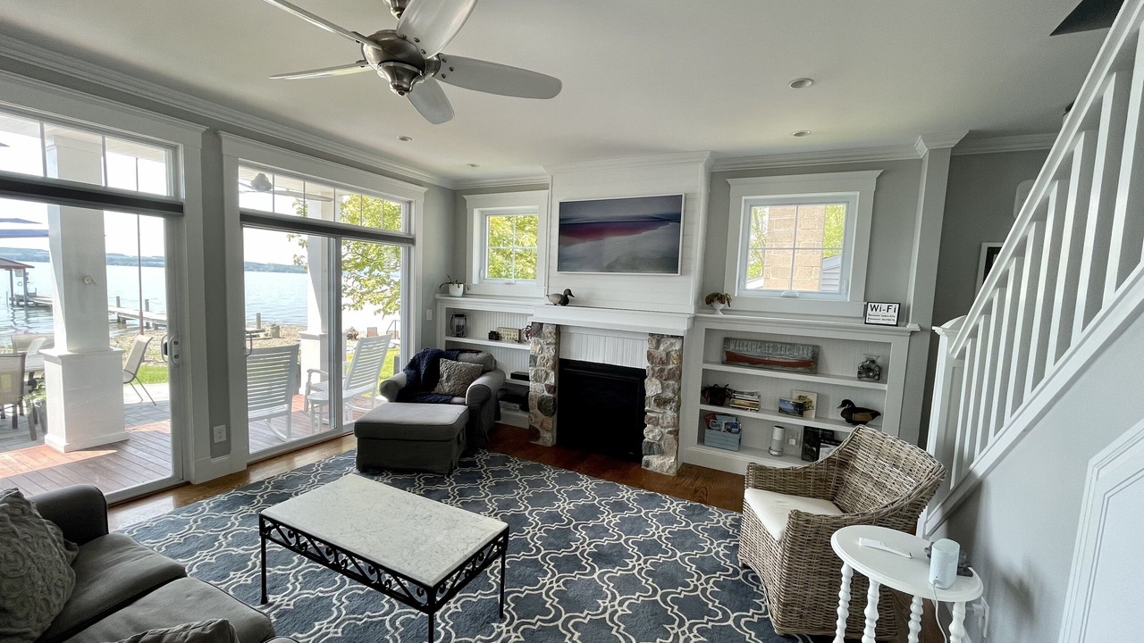 Photo of Livingroom in Town of Varick