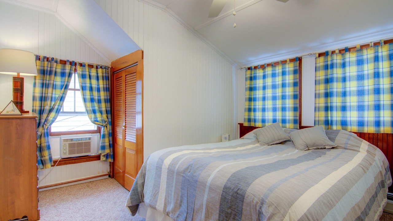 Photo of Bedroom in Conesus