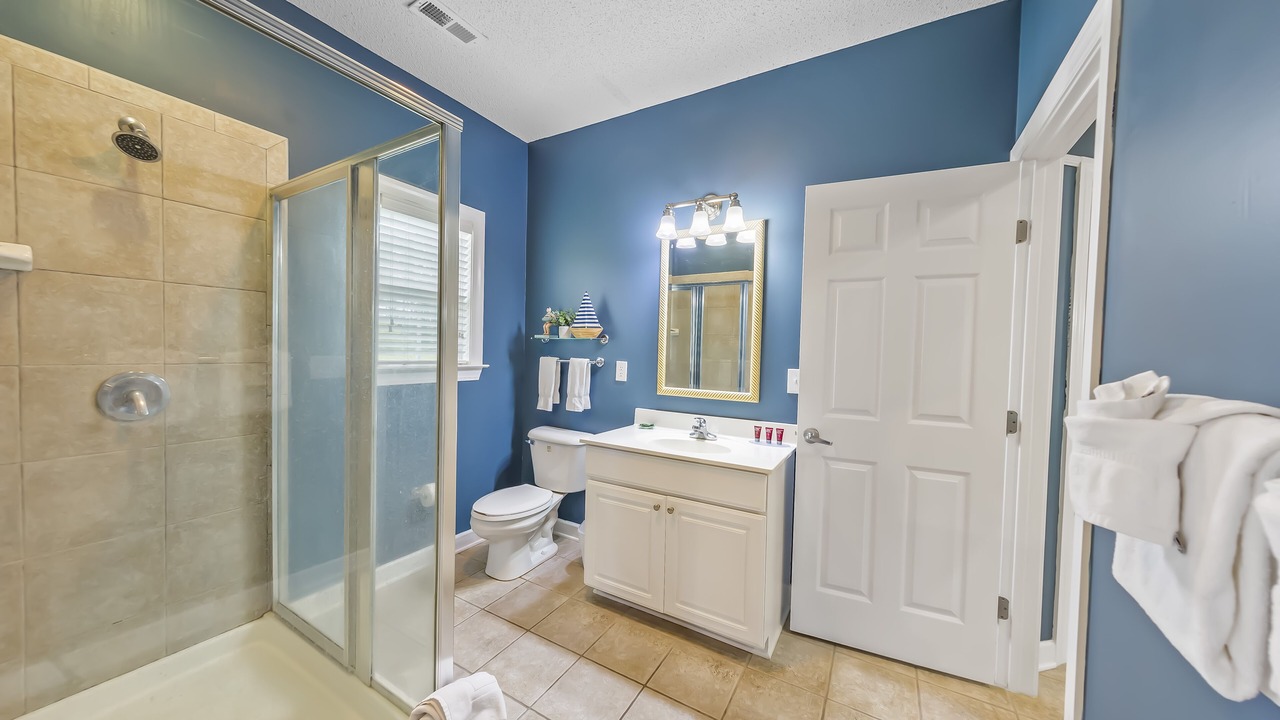 Photo of Bathroom in Fairfield Harbour