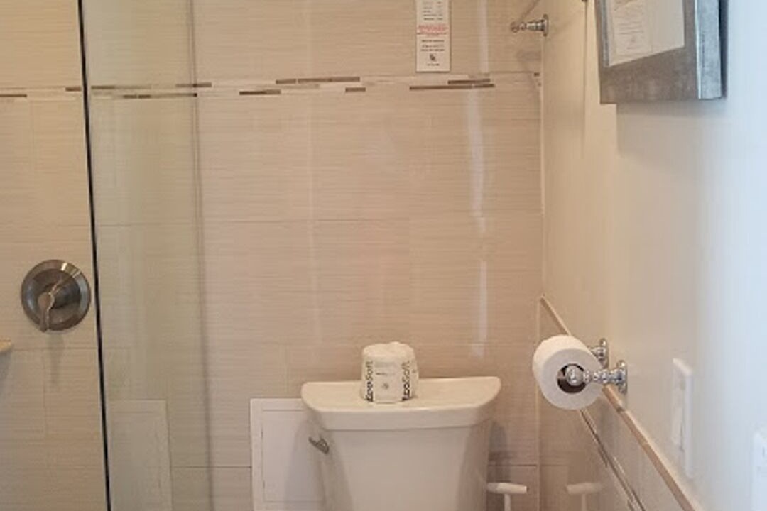 Photo of Bathroom in Galt Mile