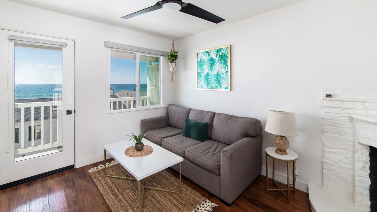 Photo of Bedroom in Oceanside