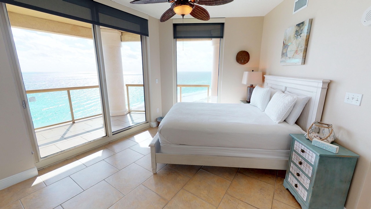 Photo of Bedroom in Pensacola Beach