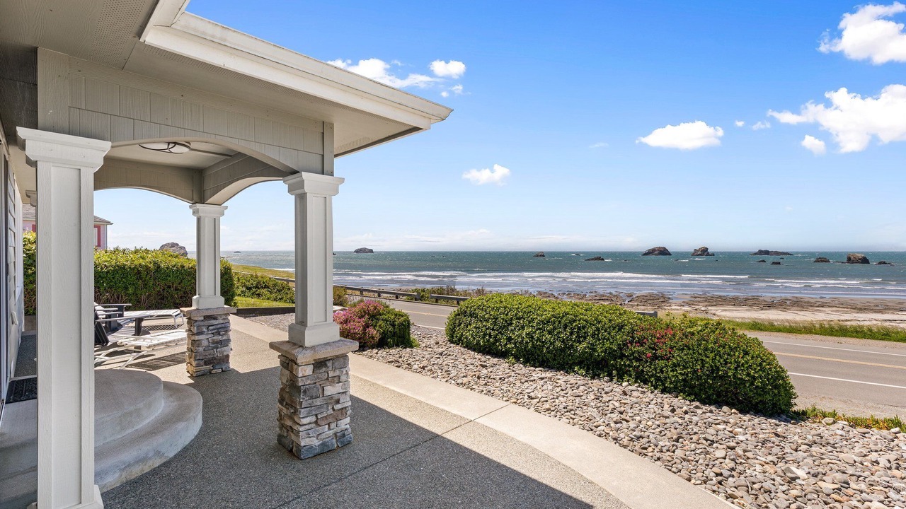 Photo of Outdoor in Crescent City North