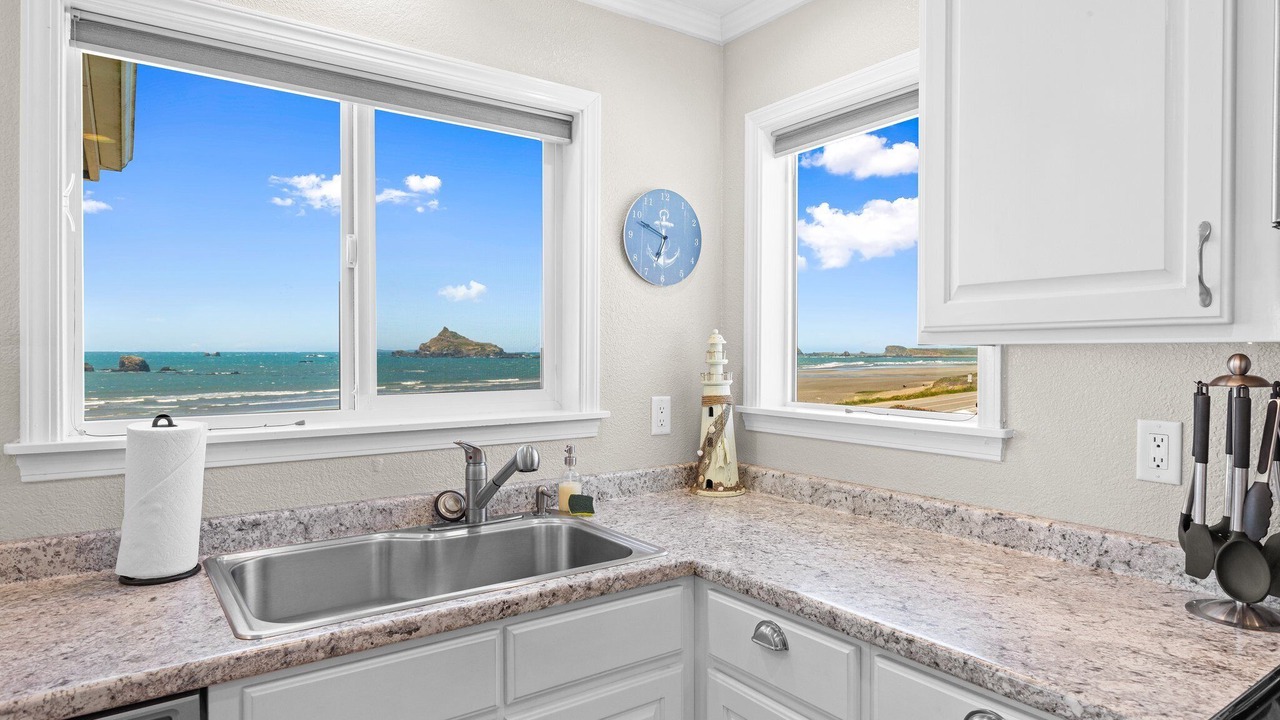 Photo of Kitchen in Crescent City North