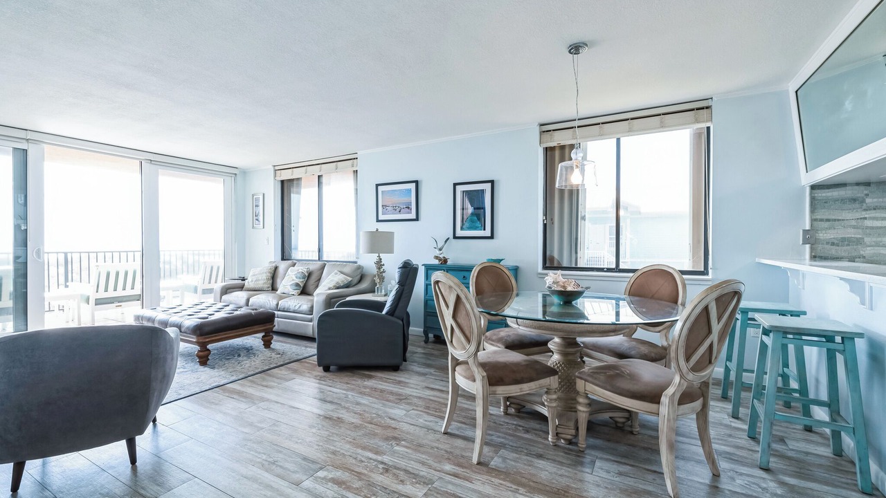 Photo of Livingroom in Pensacola Beach