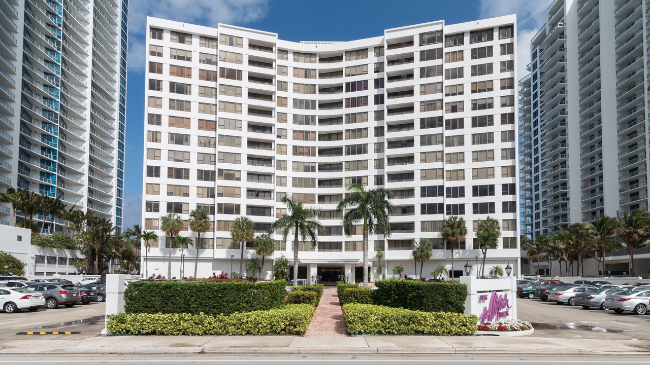 Photo of Outdoor in Hollywood South Central Beach