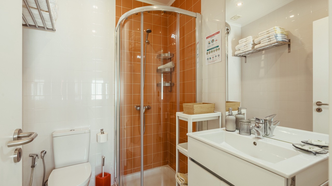 Photo of Bathroom in Alges