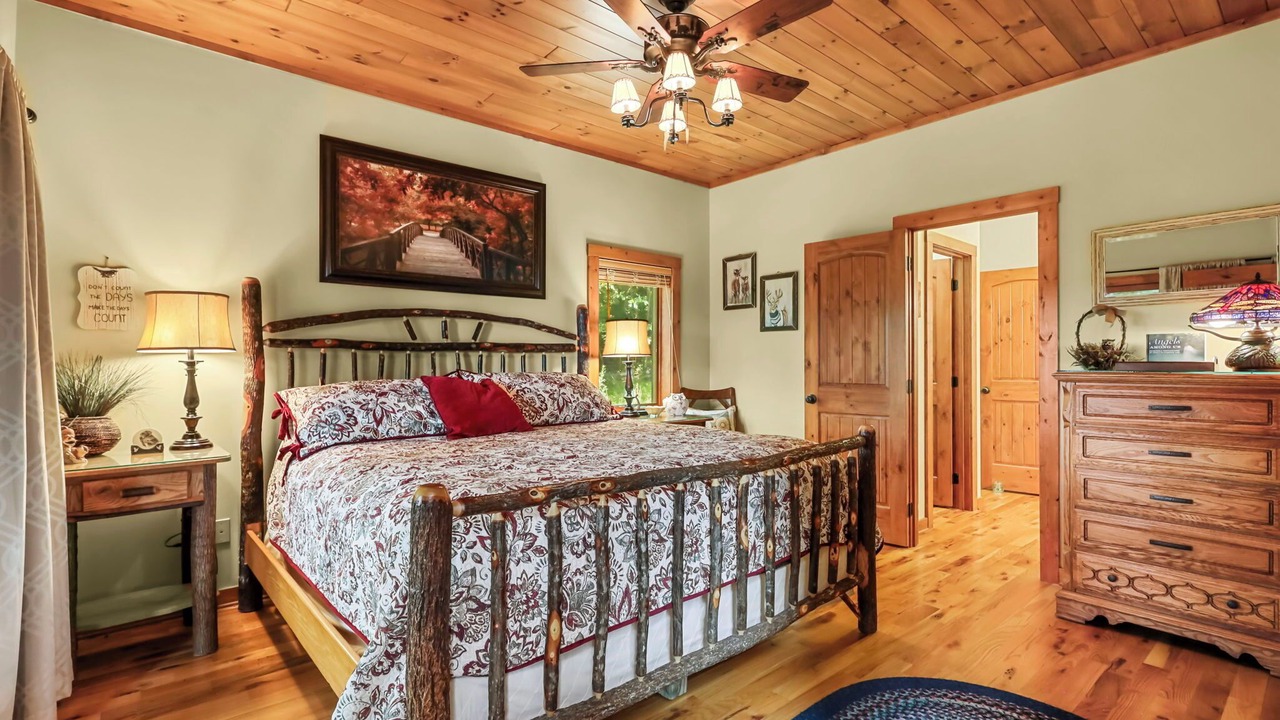 Photo of Bedroom in Buck Mountain