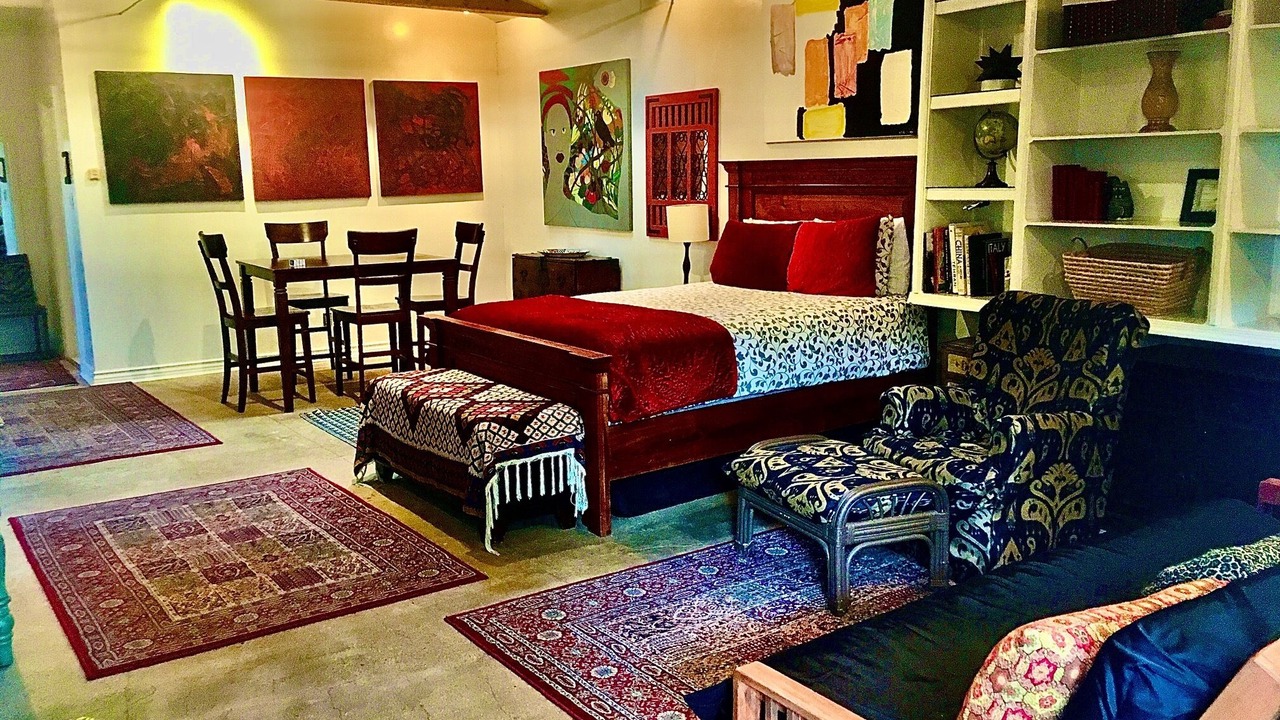 Photo of Bedroom in Hollywood