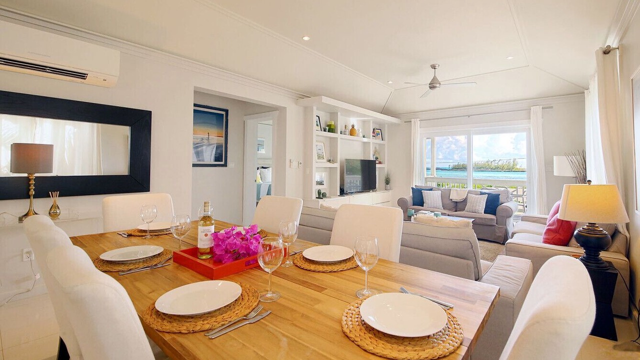 Photo of Bedroom in Governor's Harbour