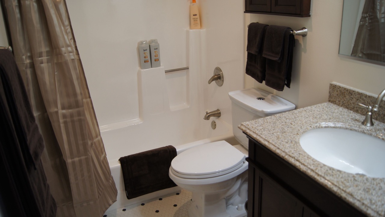 Photo of Bathroom in Grant Hill