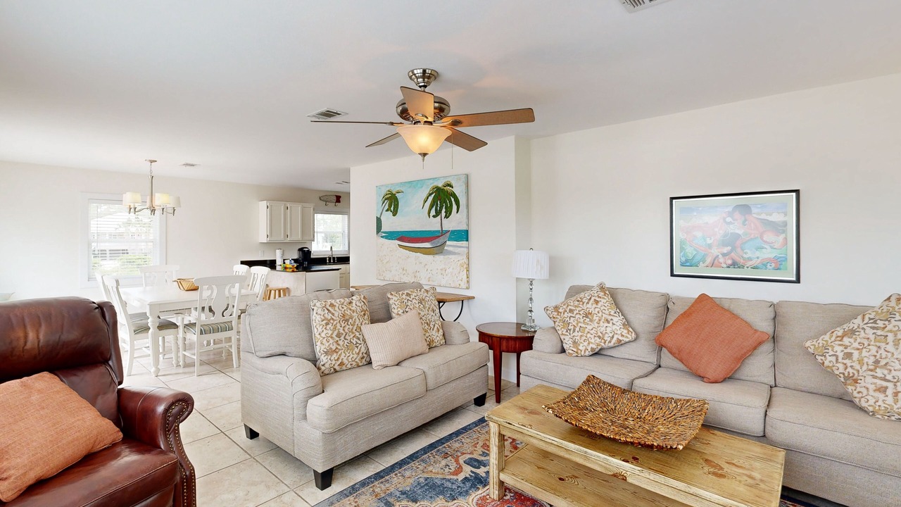 Photo of Livingroom in Cotton Bayou