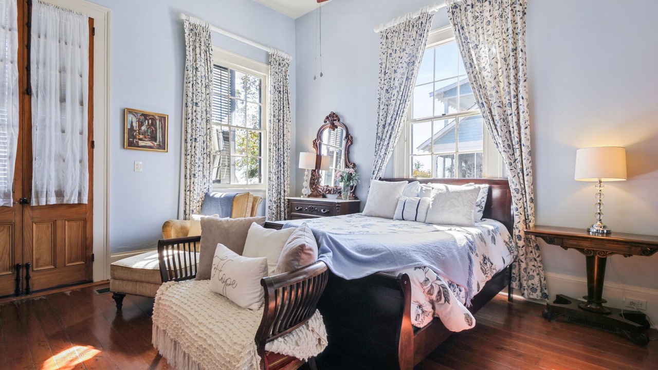 Photo of Bedroom in Old Town