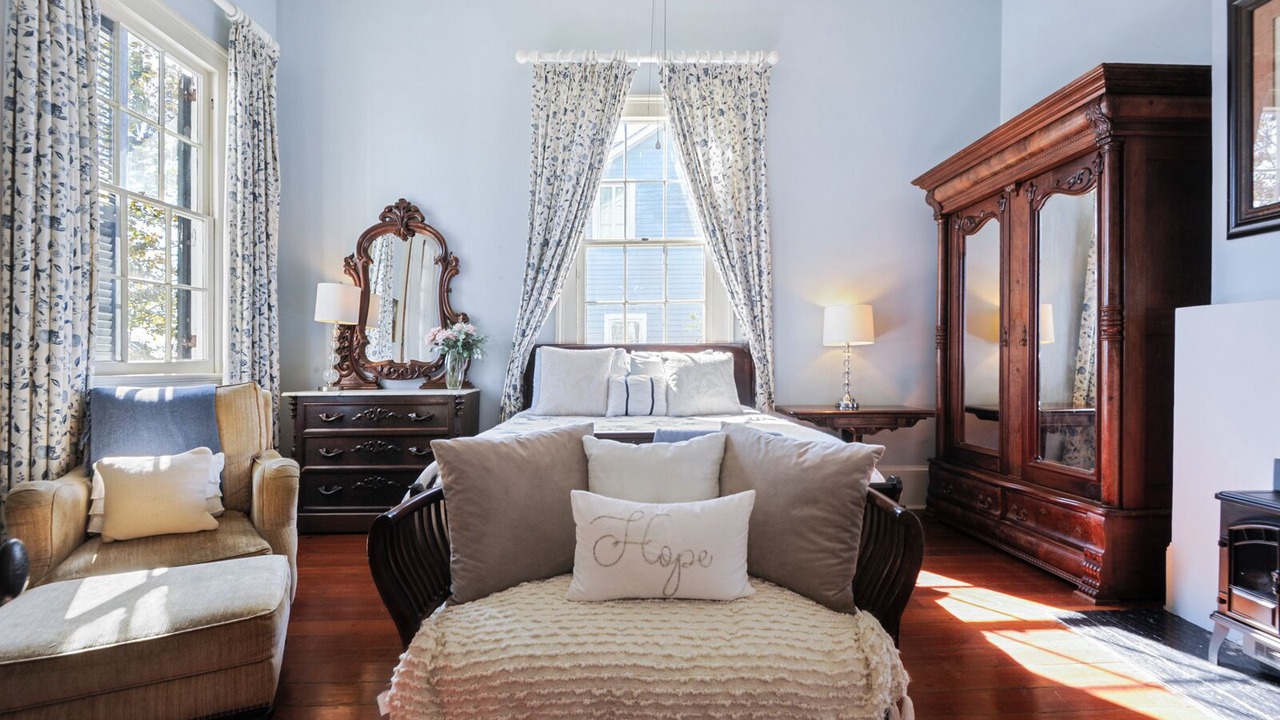 Photo of Bedroom in Old Town