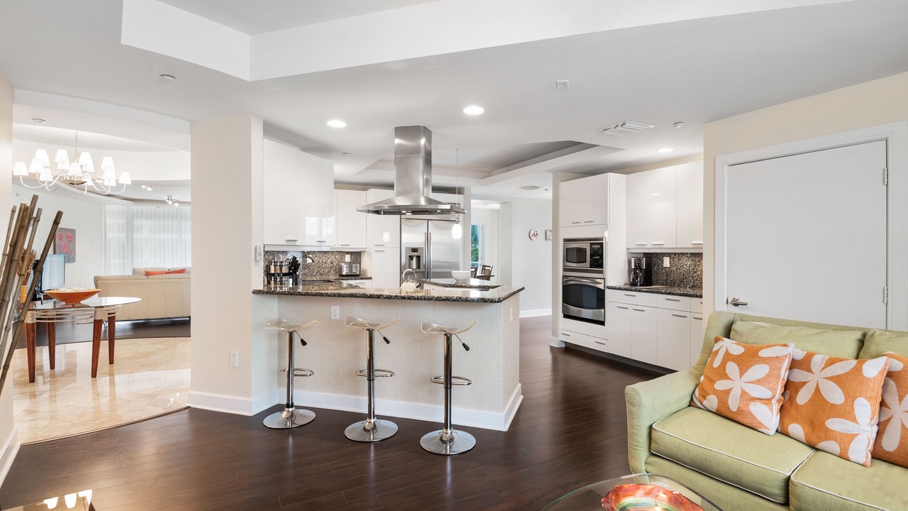 Photo of Livingroom in Central Beach