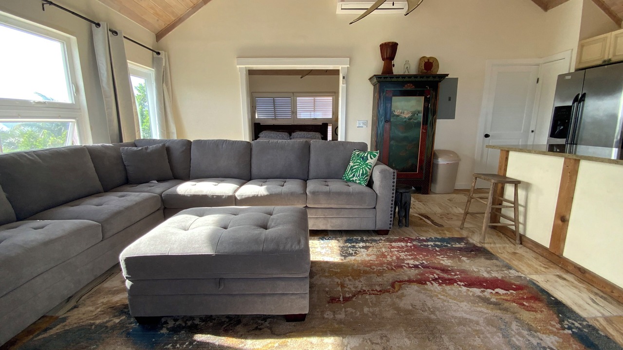 Photo of Livingroom in Green Turtle Cay
