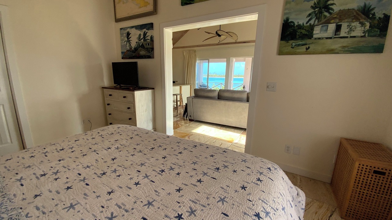 Photo of Bedroom in Green Turtle Cay