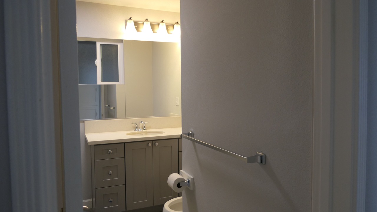 Photo of Bathroom in Midway City