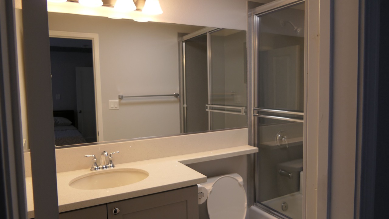 Photo of Bathroom in Midway City