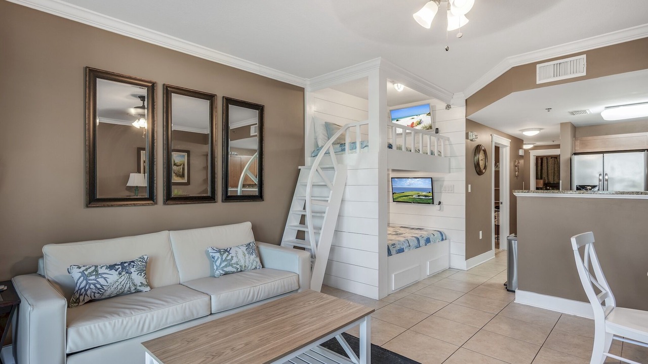 Photo of Livingroom in Fort Walton Beach