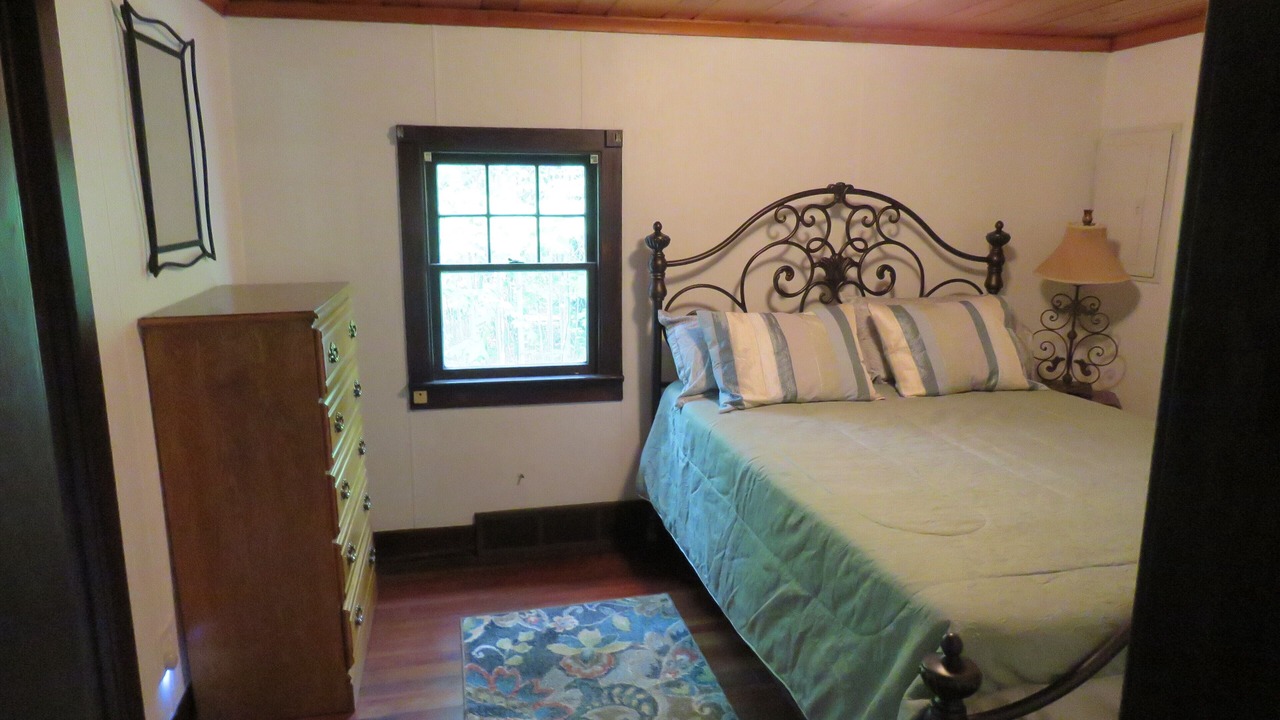 Photo of Bedroom in Fairview