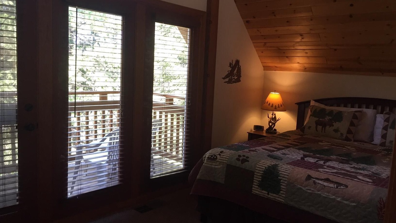 Photo of Bedroom in Yosemite National Park