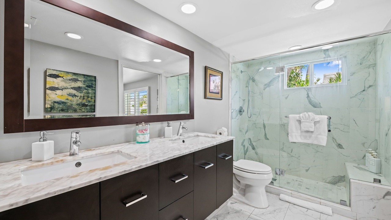 Photo of Bathroom in Lauderdale Beach