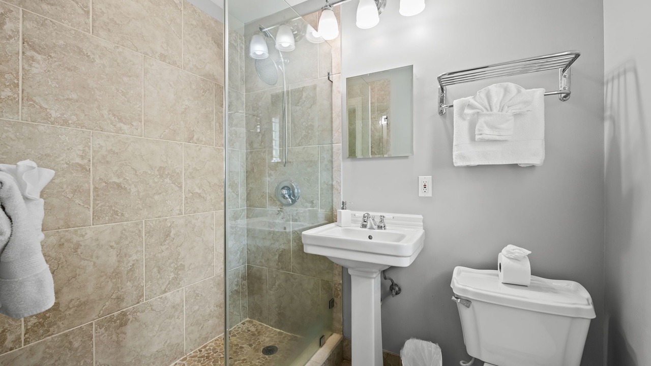 Photo of Bathroom in Lauderdale Beach