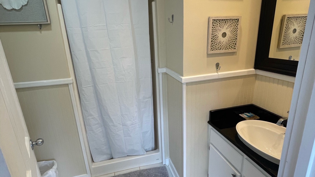Photo of Bathroom in Ono Island