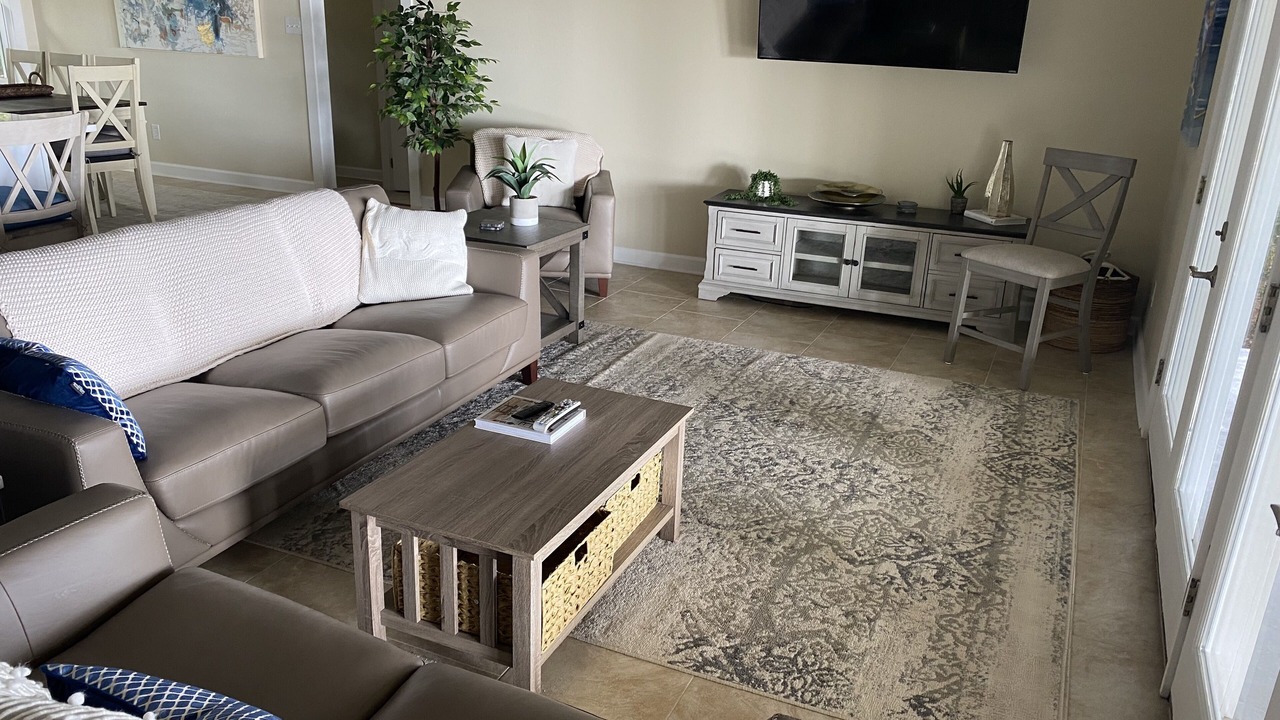 Photo of Livingroom in Ono Island