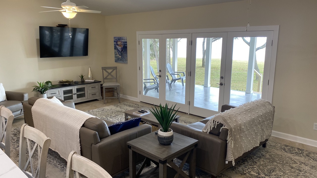 Photo of Livingroom in Ono Island