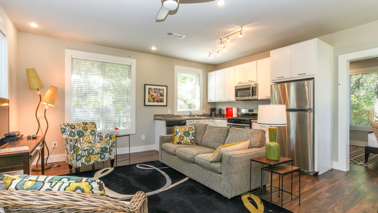 Photo of Livingroom in East Hill