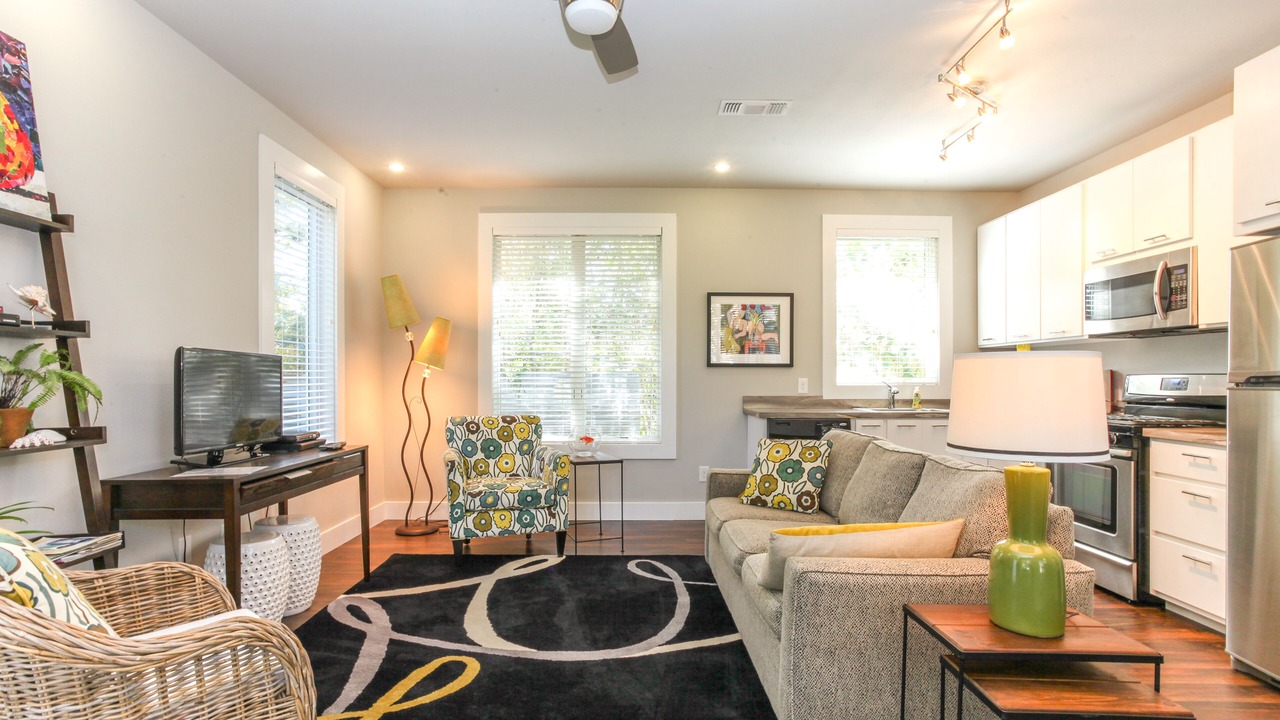 Photo of Livingroom in East Hill