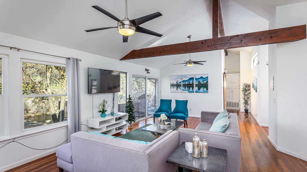 Photo of Livingroom in Three Rivers