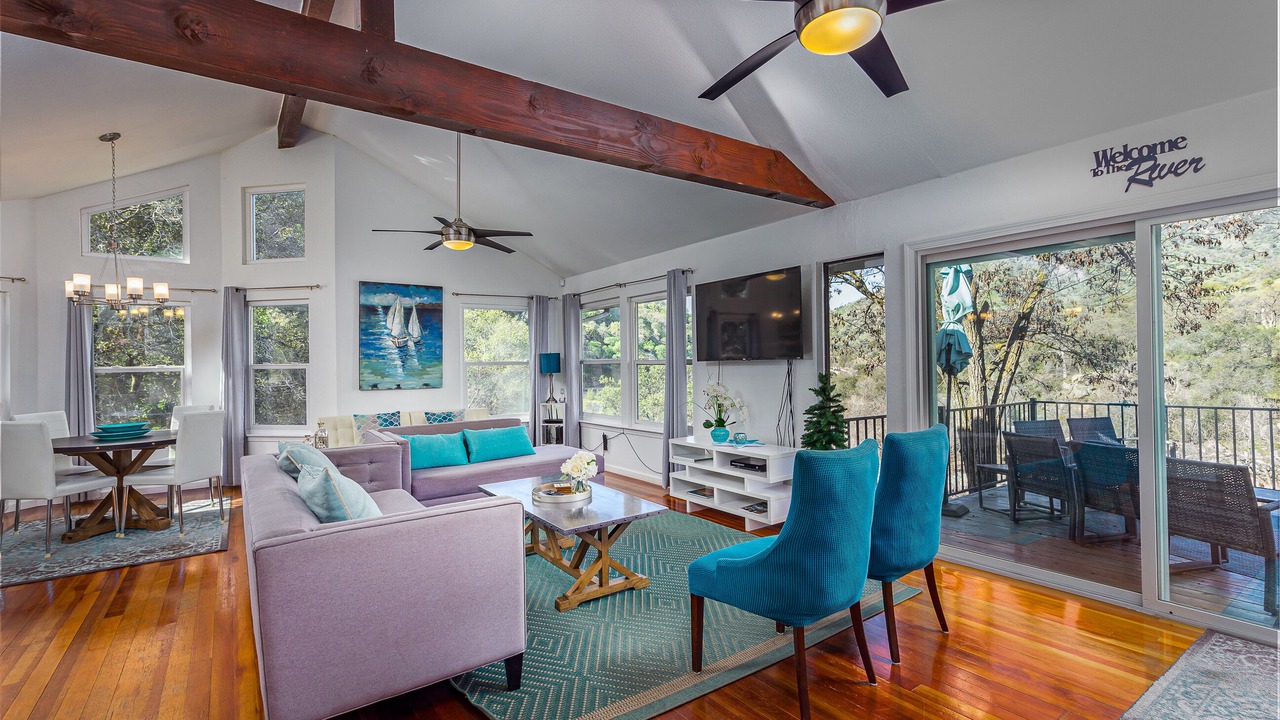 Photo of Livingroom in Three Rivers