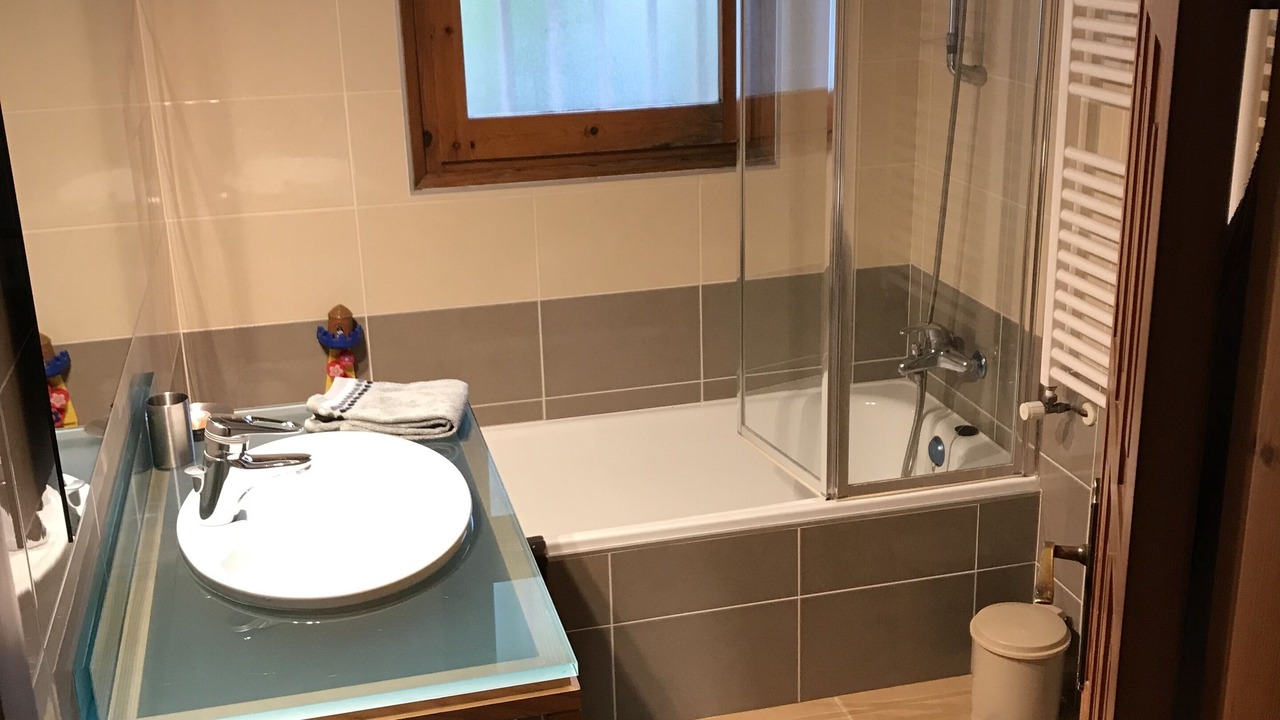 Photo of Bathroom in Pau