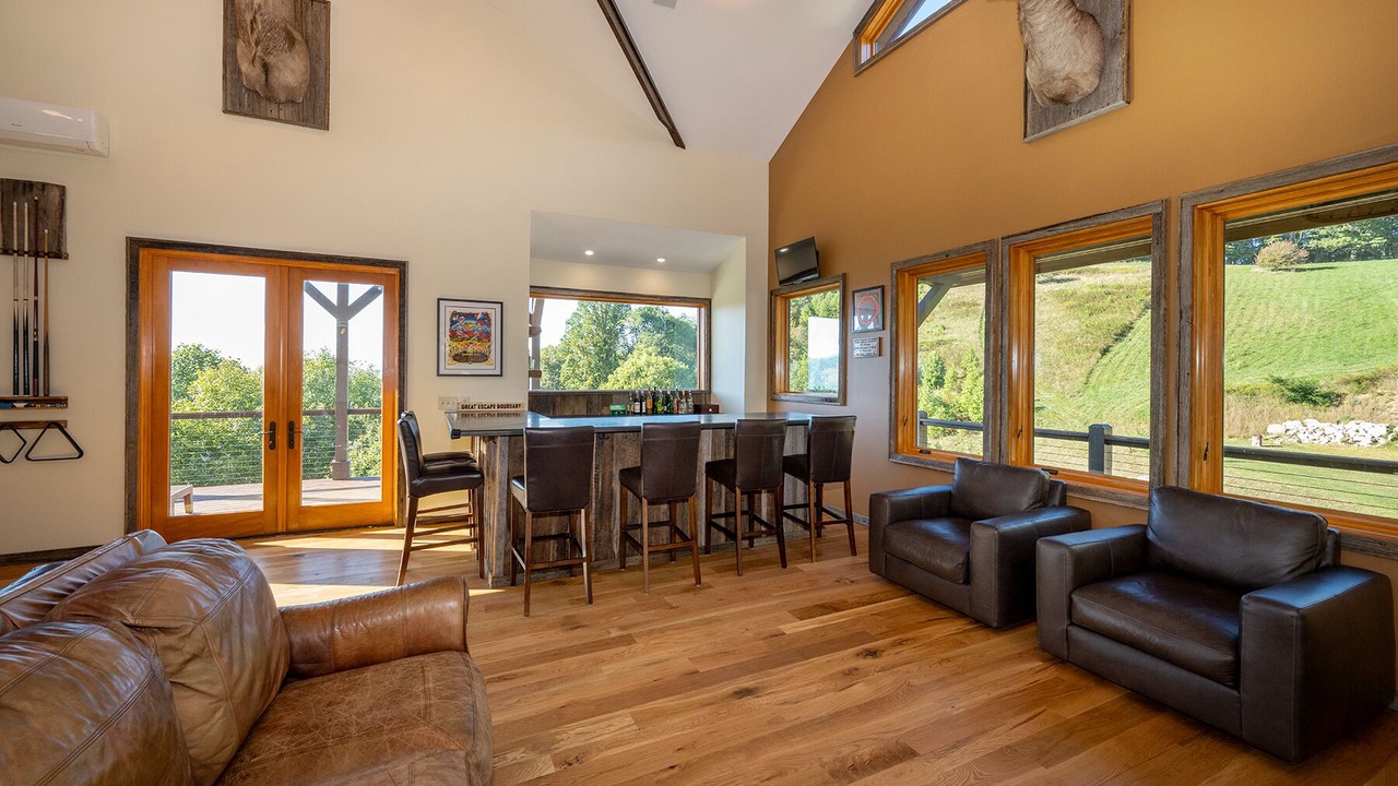 Photo of Livingroom in North Fork Township