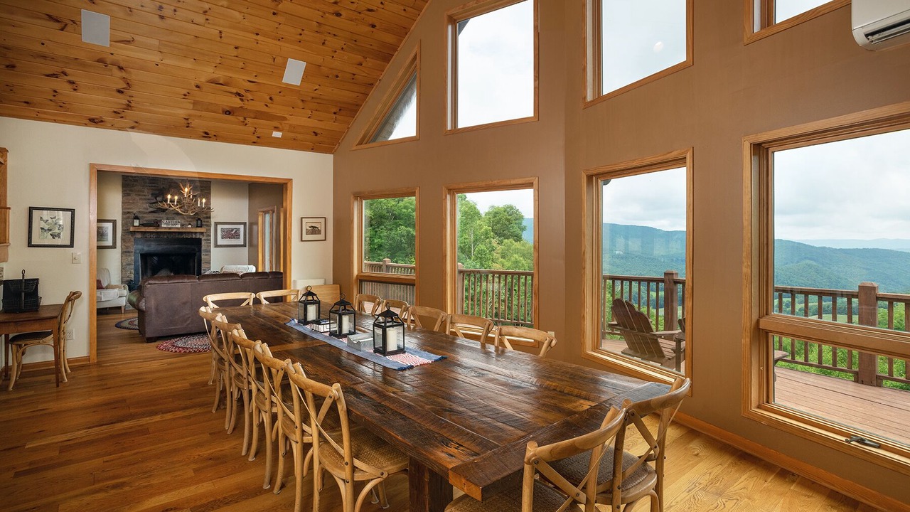 Photo of Livingroom in North Fork Township