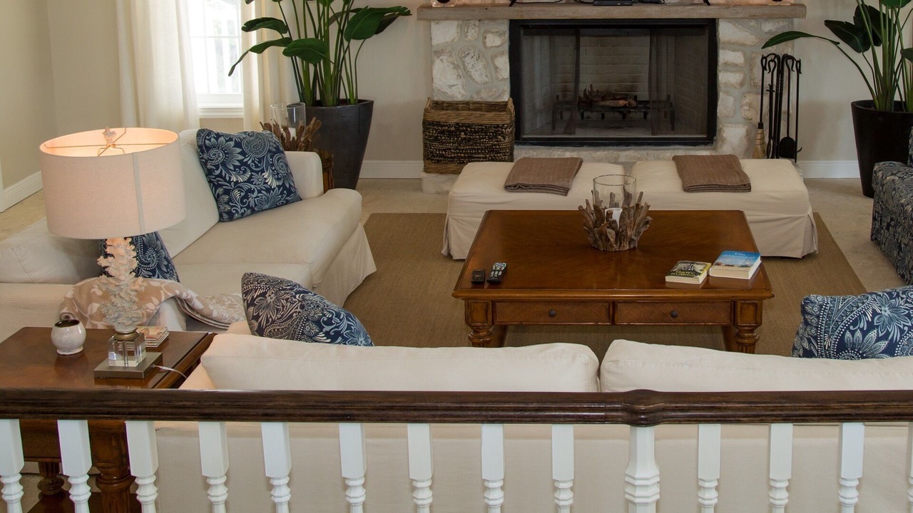 Photo of Livingroom in Dunmore Town