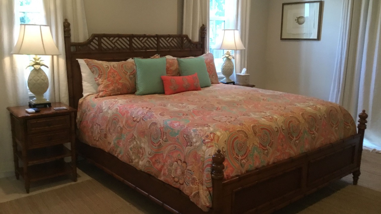 Photo of Bedroom in Dunmore Town