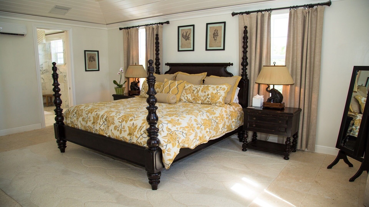 Photo of Bedroom in Dunmore Town