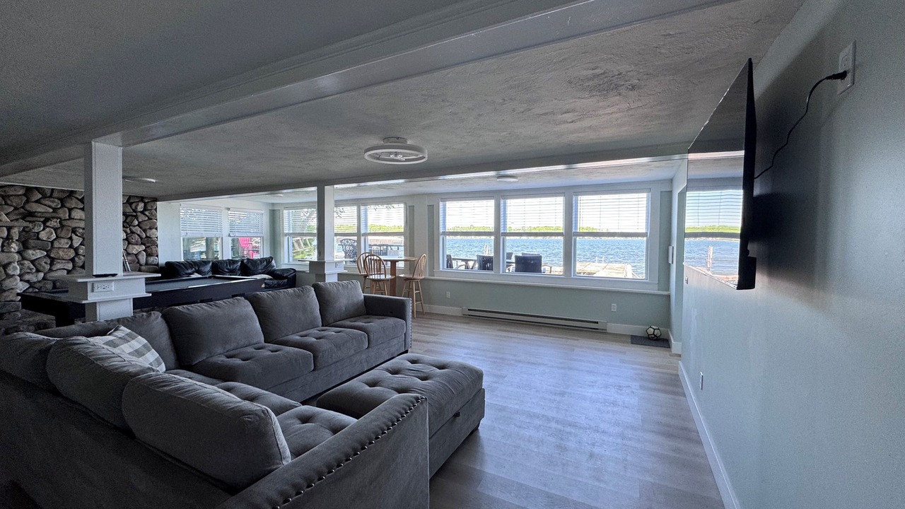 Photo of Livingroom in Livonia
